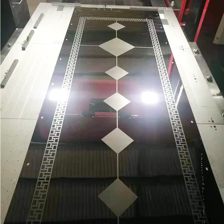 光纖激光打標機怎么樣實現大幅面激光打標？